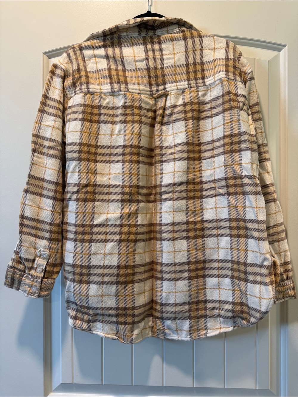 American Eagle Outfitters Plaid Shirt Jacket in Cream and Brown - Picture 2 of 3